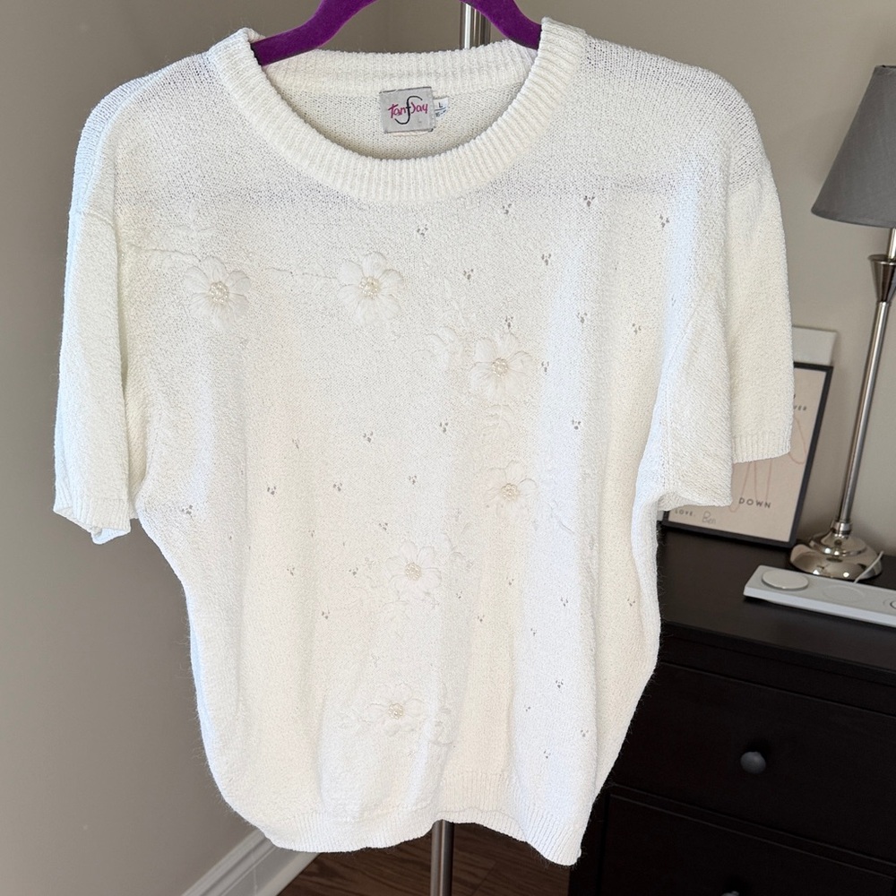 Tanjay White Short Sleeve Knit Top
